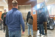 Pritzker signs bill enacting immigrant protections in courthouses