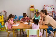 ¿Cómo estudiar gratis para ser un profesional en cuidado infantil?