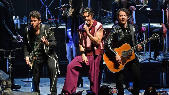 Watch: Jonas Brothers make Hollywood handprint ceremony a family affair