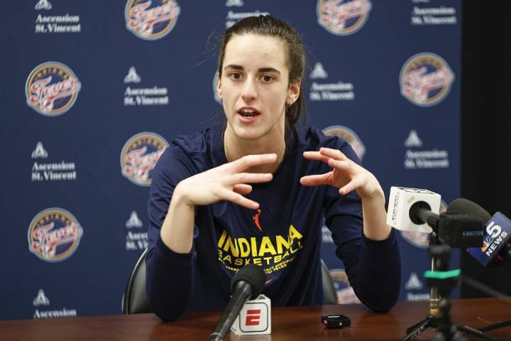 Deadspin | Caitlin Clark: CBA talks are 'biggest moment WNBA has ever seen'