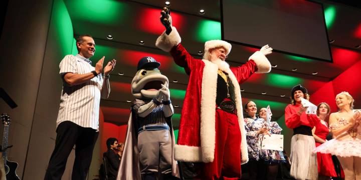 Yankees host Children's Holiday Concert Series in Florida