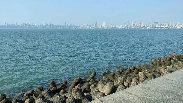 Mumbai To Witness High Tide Between Dec. 4-7: BMC Issues Advisory—Check Wave Height, Timings