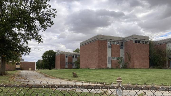 Lawmaker pushes for public access to Lincoln Developmental Center cemetery