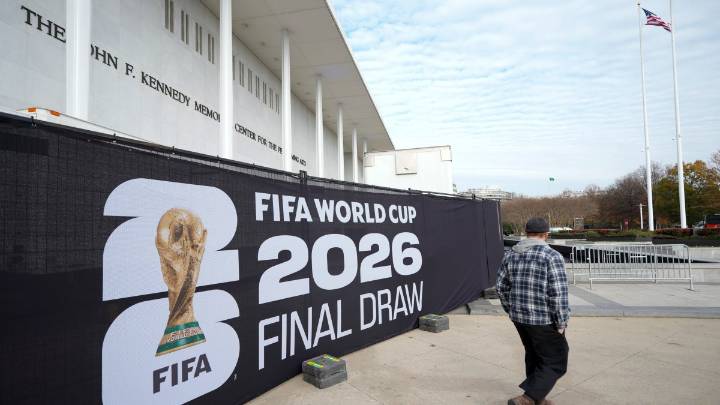 U.S. prioritizes visas for fans traveling for the World Cup, Olympics