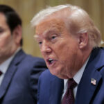 Trump insinúa que EEUU comenzará pronto a realizar ataques por tierra en Venezuela