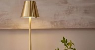 Dusk shoppers praise £26 'classy' gold lamp that has no wires
