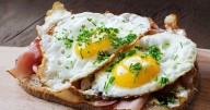 Fried eggs will be ready in 60 seconds when cooked using chef's no-pan method