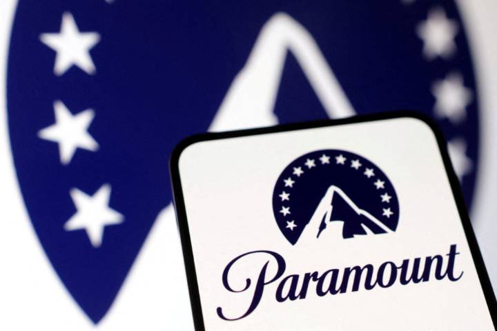 Paramount offers Warner Bros. shareholders $74.4 billion for the company, challenging Netflix's deal