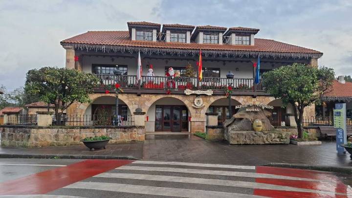 Los sanitarios de Alfoz de Lloredo encenderán la Navidad en el municipio este sábado