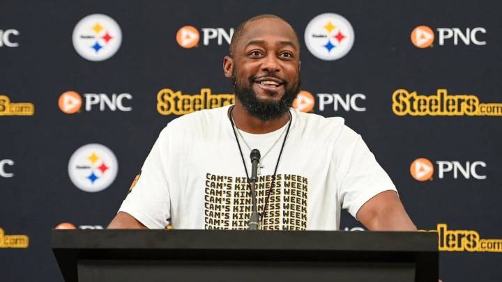 Steelers CB Sends Clear Mike Tomlin Message After Aaron Rodgers Told Media to Shut Up Steelers HC Mike Tomlin gets messages of support from his CB Joey Porter Jr. and QB Aaron Rodgers after Week 14 wi