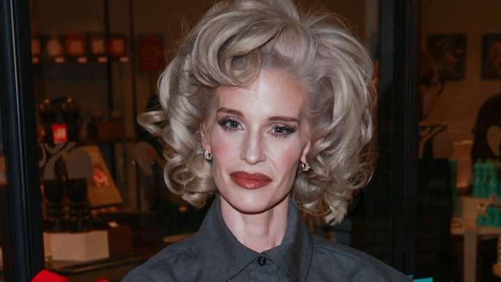 Kelly Osbourne Gives Weight-Loss Critics a Taste Of Their Own Medicine