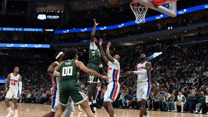 Milwaukee Bucks injury report: What is the latest on Giannis?