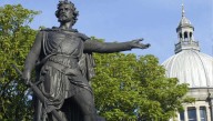 Scottish Parliament Declares William Wallace Was A Woman After Learning He Wore A Skirt