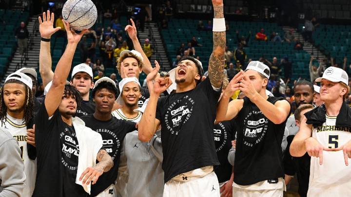 AP men's college basketball Top 25 poll breakdown