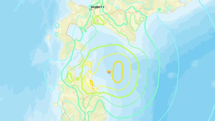 Japan On Alert for 'Megaquake' After Magnitude 7.6 Shakes the Nation