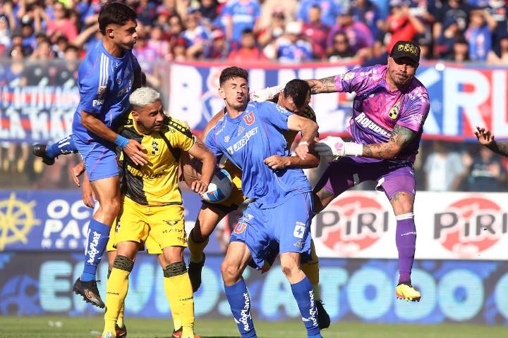 VIDEOS. La U de Chile defiende su historia e hipoteca su futuro: el empate ante Coquimbo Unido los deja al borde de no jugar Copa Libertadores en 2026