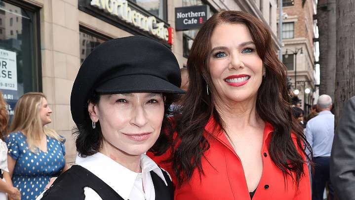Lauren Graham, Amy Sherman-Palladino Are Writing a Gilmore Girls Book