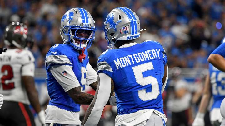 Lions’ David Montgomery gashes Cowboys before halftime with 35