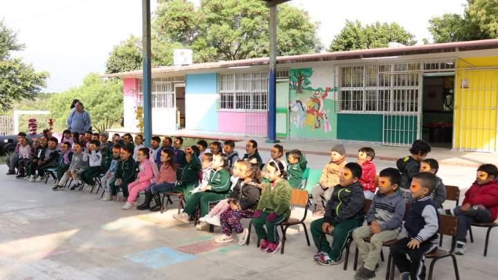 Súper Héroes del Buen Trato en el Jardín Cricri