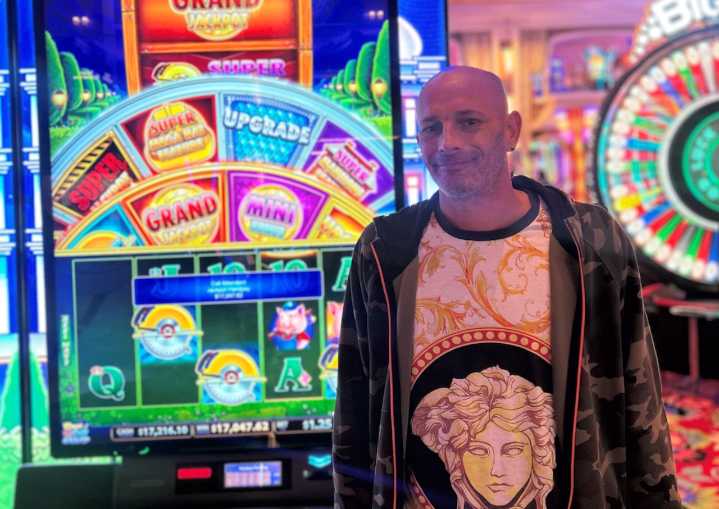 Mass. casino winner: $1.25 bet on slot machine ends in jackpot prize