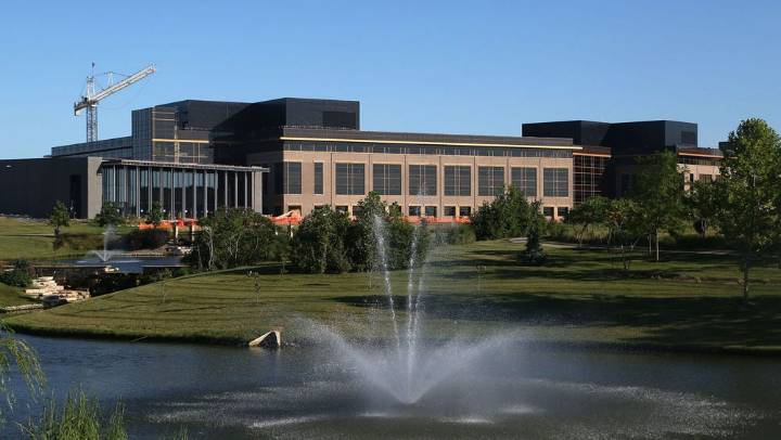 More Wells Fargo layoffs hit Jordan Creek campus in West Des Moines