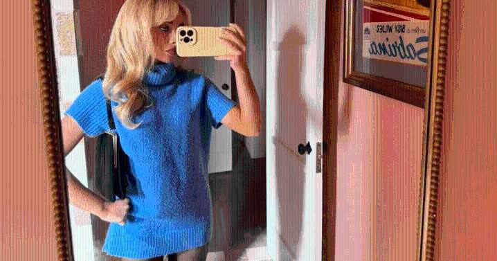 Sabrina Carpenter’s Minidress Is So Tiny, It’s Basically a Top in Photo