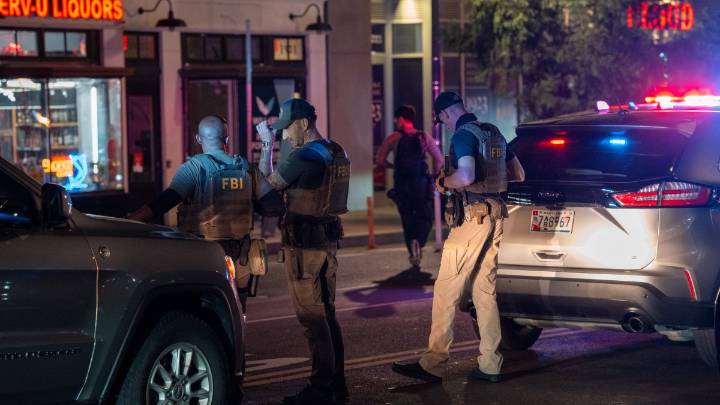 Judge blocks widespread immigration arrests in DC