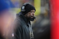 'Fire Tomlin' chants rain over Acrisure Stadium in Steelers loss