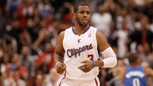 Clippers send Chris Paul home in stunning late-night move, say he's no longer on team