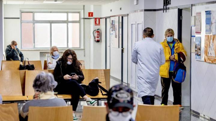 Las hospitalizaciones por gripe casi se duplican en 7 días, el 20% por neumonías