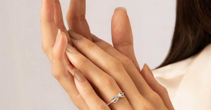 'Pretty' diamond infinity ring shoppers 'absolutely love' slashed to £110 in time for Christmas