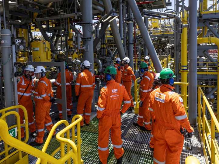 Salarios, indemnizaciones, horas extras: los ocho puntos más polémicos de la reforma laboral