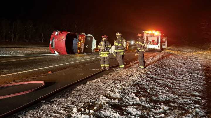 Fuel tanker overturns on I-271 in Medina County; highway closed