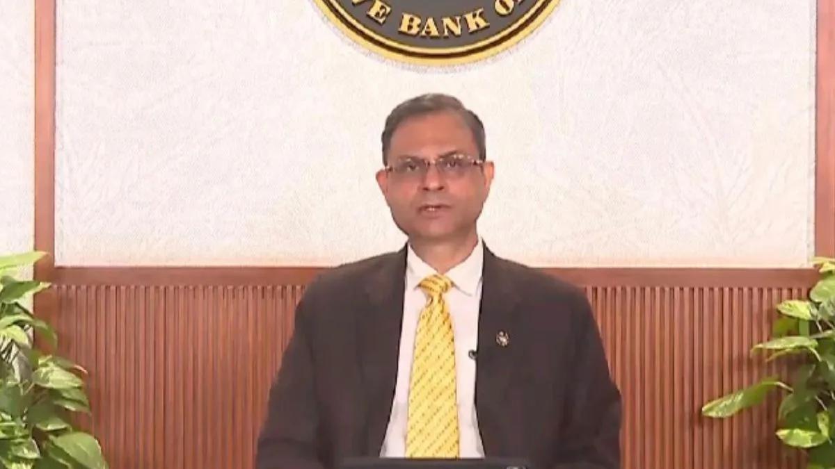 RBI Governor emphasises need for banks, NBFCs to place customers at centre of operations