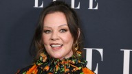 Melissa McCarthy looks incredible as she lights up her new SNL hosting spot