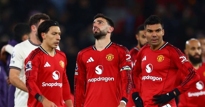 Man Utd 'battle lines drawn' after former stars leave Ruben Amorim's squad 'p****d off'