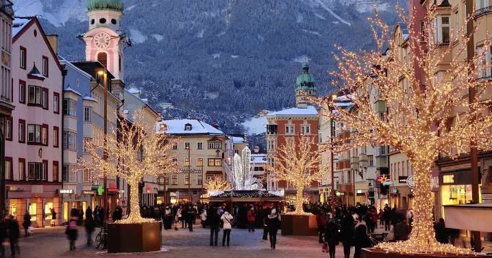 New easyJet flights from Edinburgh to European city with gorgeous Christmas markets