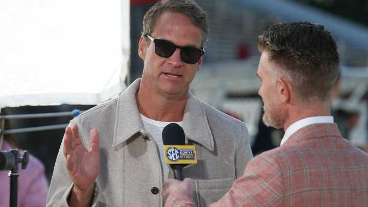 Lane Kiffin shows true colors in leaving Ole Miss for LSU and $100M