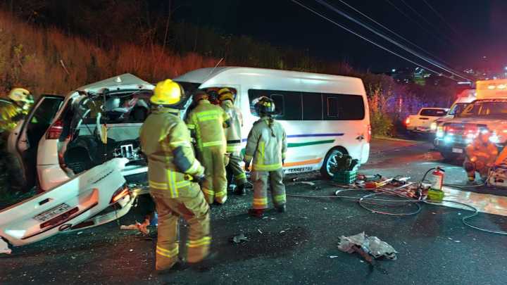 Deja 2 Muertos y 9 Heridos Accidente en Acceso a Cerro del Punhuato, en Morelia