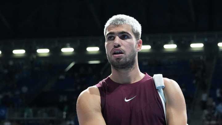 Carlos Alcaraz se viste de Papá Noel: ¿Qué le regalaría a Rafa Nadal, Djokovic y Sinner?