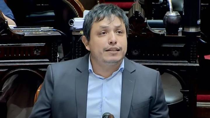 Ávila, Nóblega y Monguillot, con bancada aparte