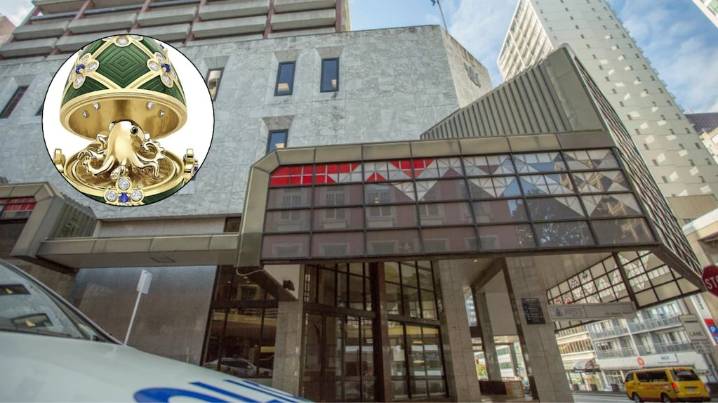 Insólito: un hombre se tragó una joya de 20.000 dólares para robarla y fue detenido en el acto