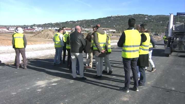 El tramo de la rotonda de Charca Musia a la del ferial de la Ronda Sur de Cáceres se abrirá en abril de 2026 More