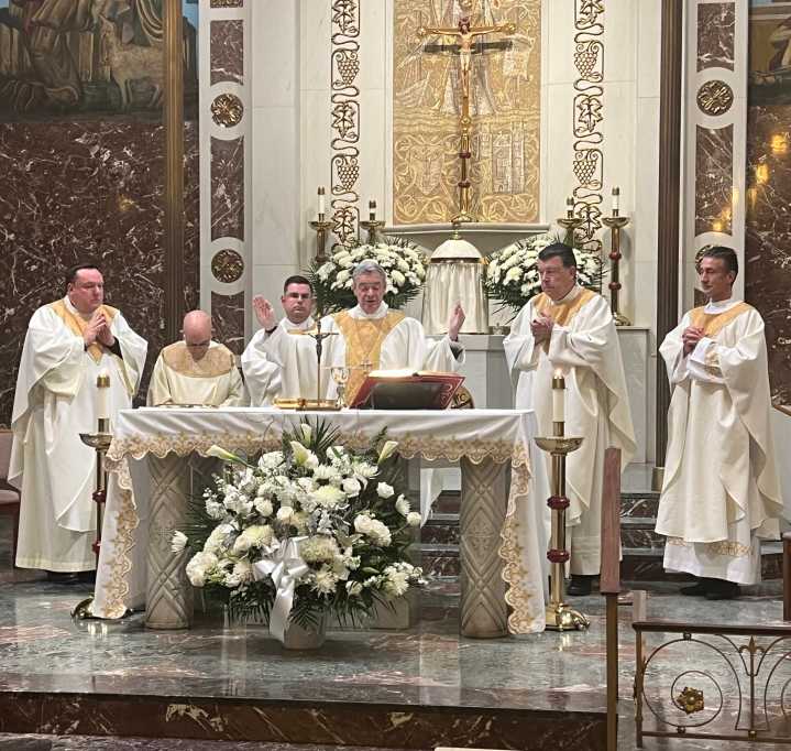 Brooklyn Cathedral Club’s yearly mass pays tribute