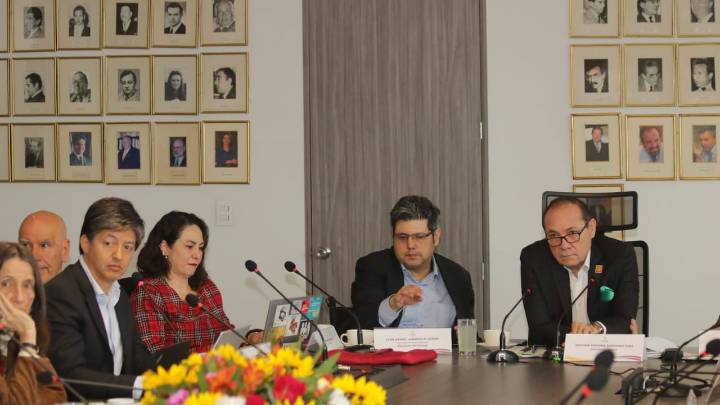 Mesa de salario mínimo analizó la situación económica, pero los gremios aún no hacen su propuesta de aumento