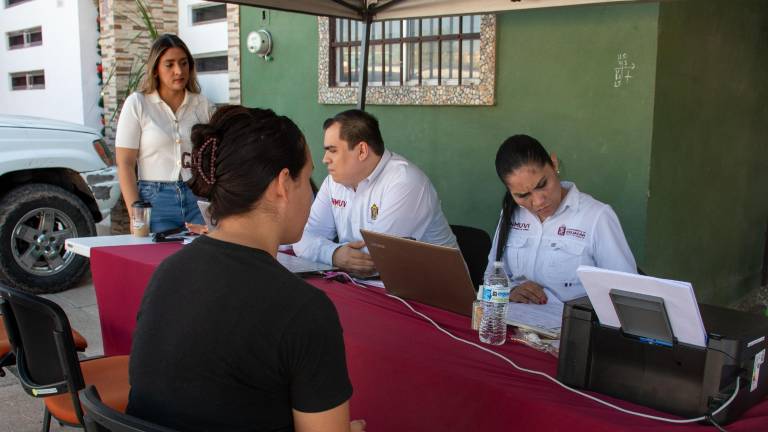 Lleva Inmuvi trámites de regularización a Valle de Encino con jornada ‘Papelito Habla’