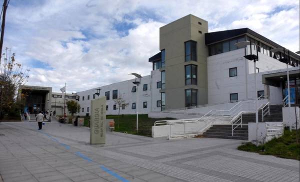 Un hombre en terapia intensiva tras ser atacado con arma blanca