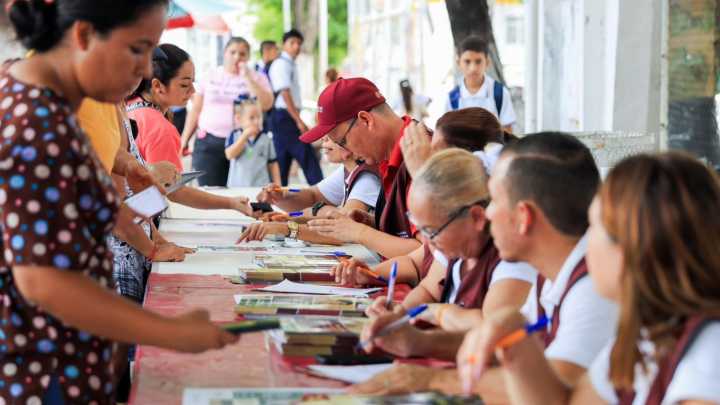 Beca Familiar: ¿Quiénes Recibirán Apoyo de Hasta 3,300 Pesos el 4 y 5 de Diciembre 2025?