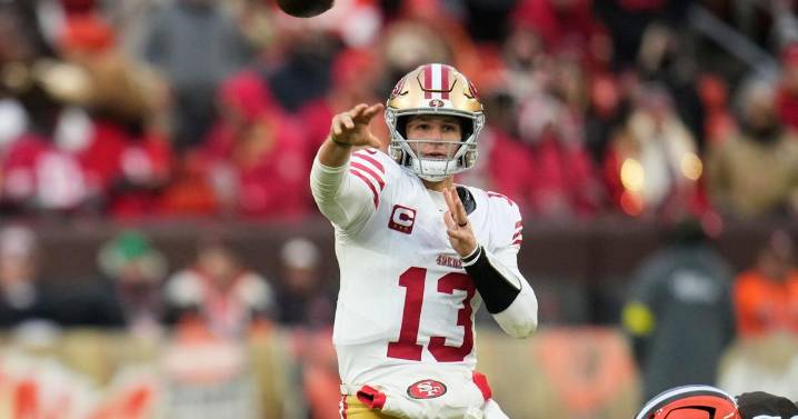 How the 49ers have remained in thick of the playoff race despite a star