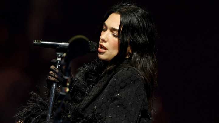 La Historia Real de Bésame Mucho: La Canción de Consuelo Velázquez que Conquistó a Dua Lipa